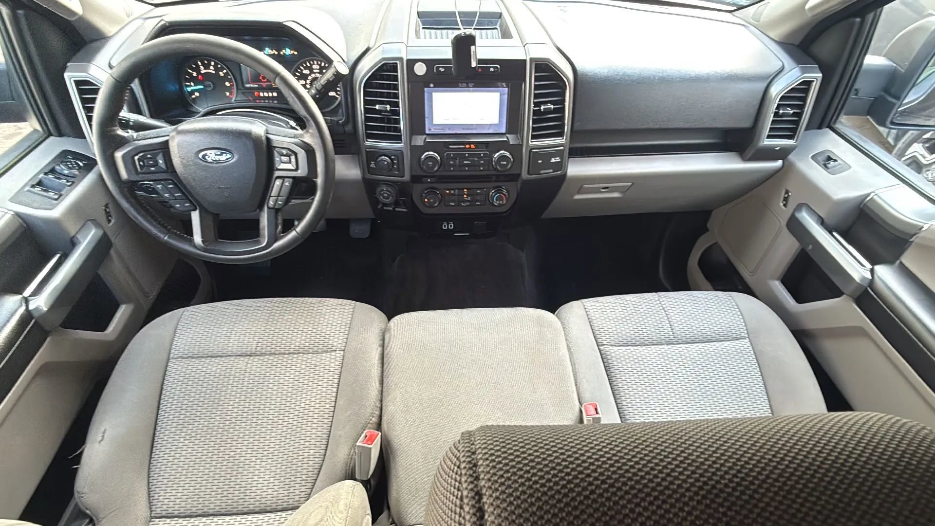 Used 2018 Ford F150 XLT w/ Equipment Group 302A Luxury image 26