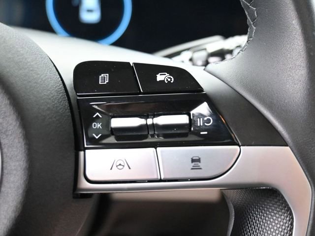 Used 2024 Hyundai Elantra Limited image 14