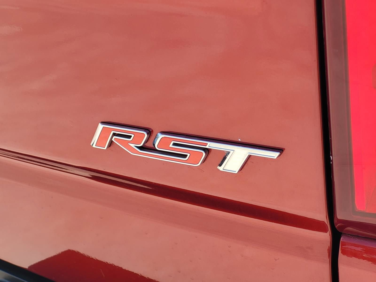 Used 2022 Chevrolet Silverado 1500 RST AWD/4WD image 6