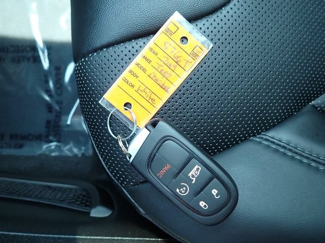 Used 2019 Jeep Cherokee High Altitude AWD/4WD image 30