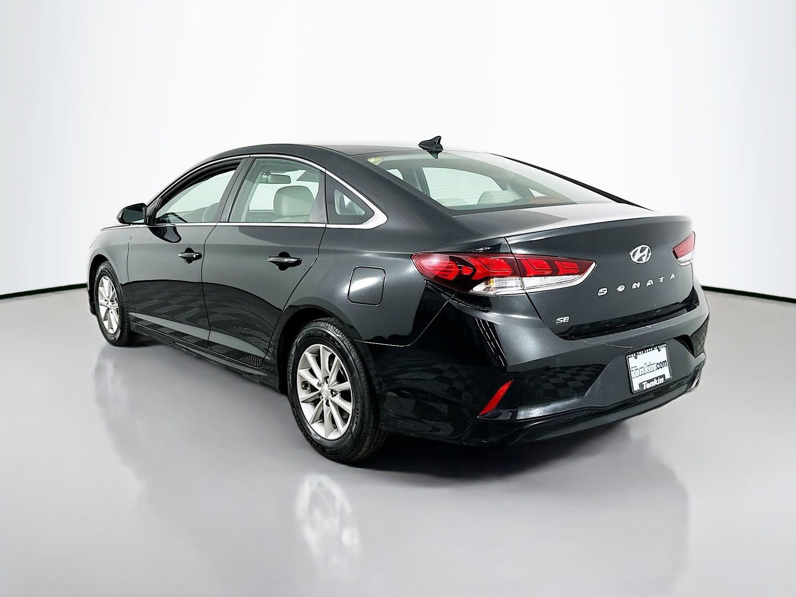 Used 2019 Hyundai Sonata SE w/ Cargo Package FWD image 6