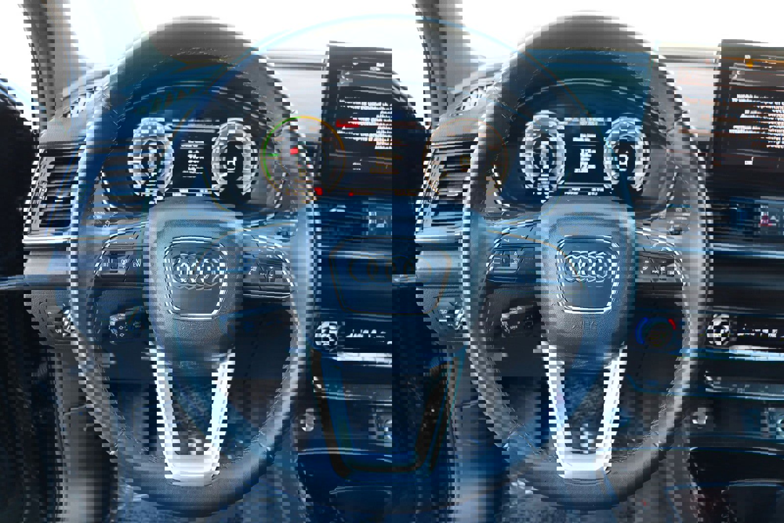 Used 2025 Audi Q5 e Premium image 28