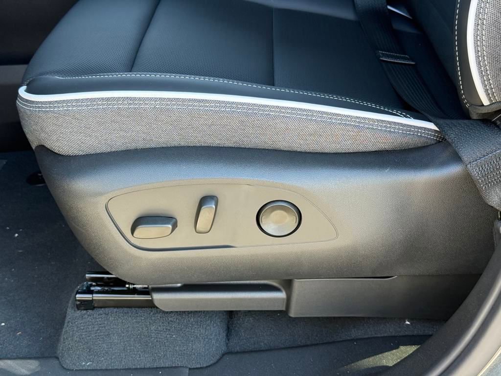 New 2026 GMC Sierra EV Elevation image 18