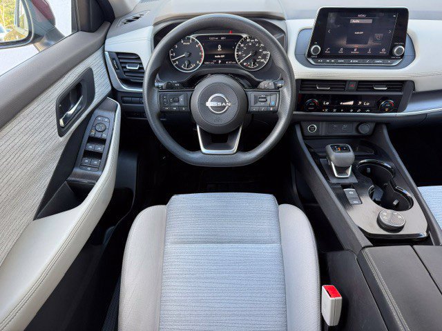 Certified 2023 Nissan Rogue SV AWD/4WD image 31
