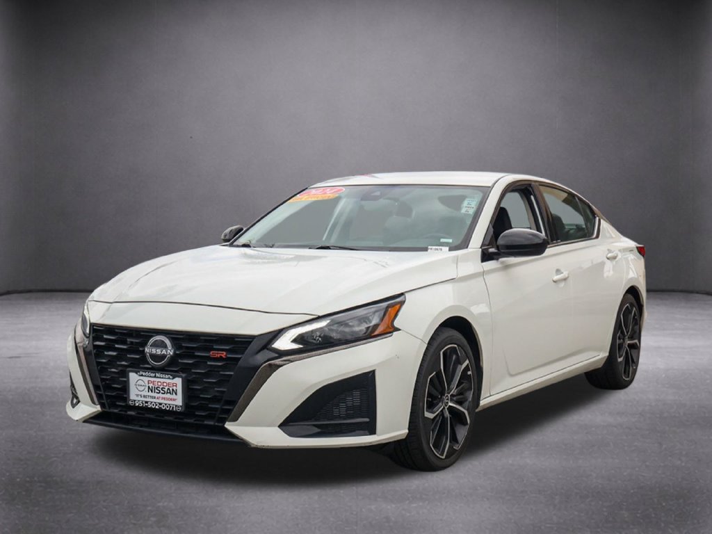 Used 2024 Nissan Altima 2.5 SR FWD image 9
