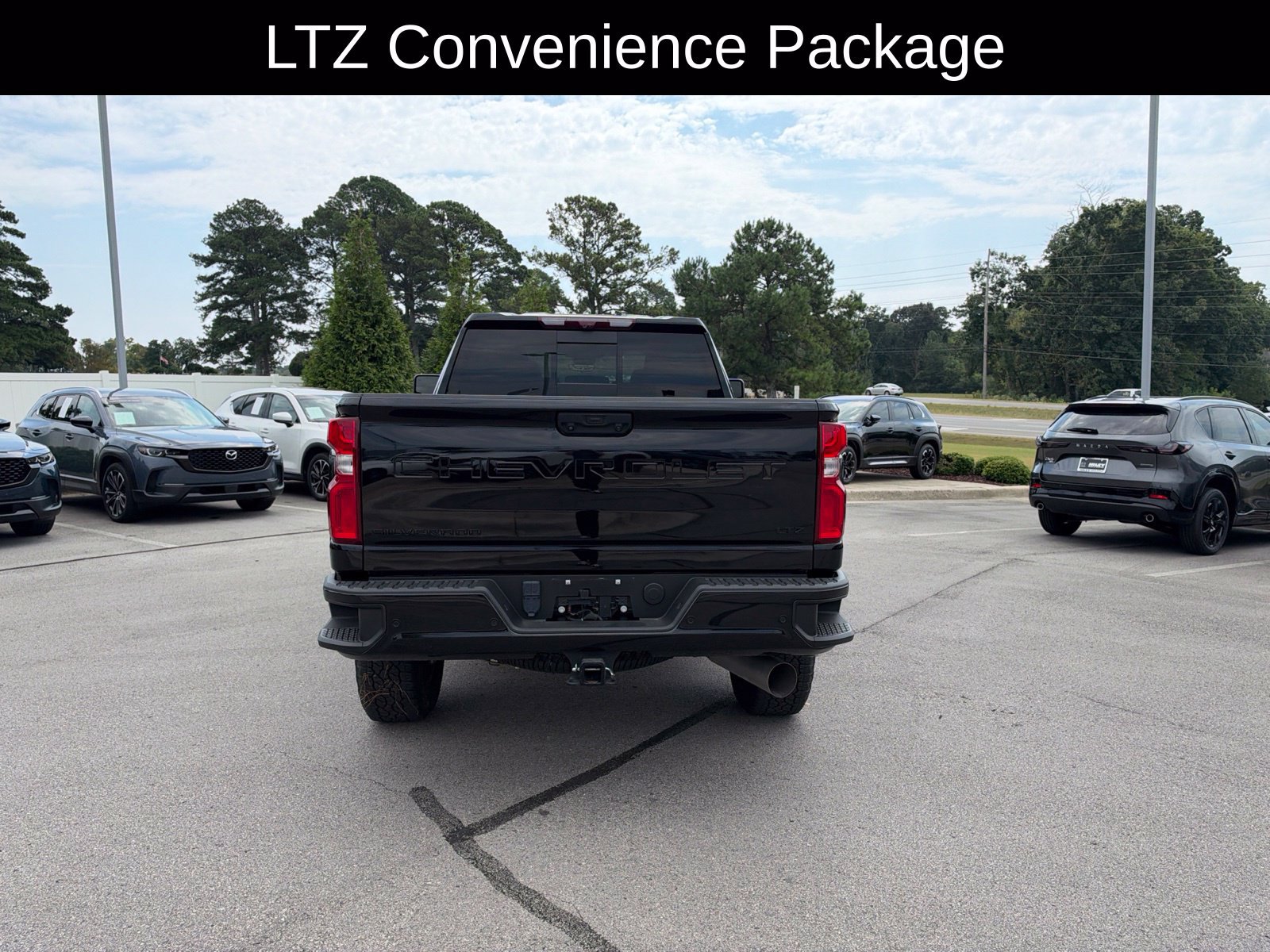 Used 2024 Chevrolet Silverado 2500 LTZ w/ LTZ Plus Package AWD/4WD image 7