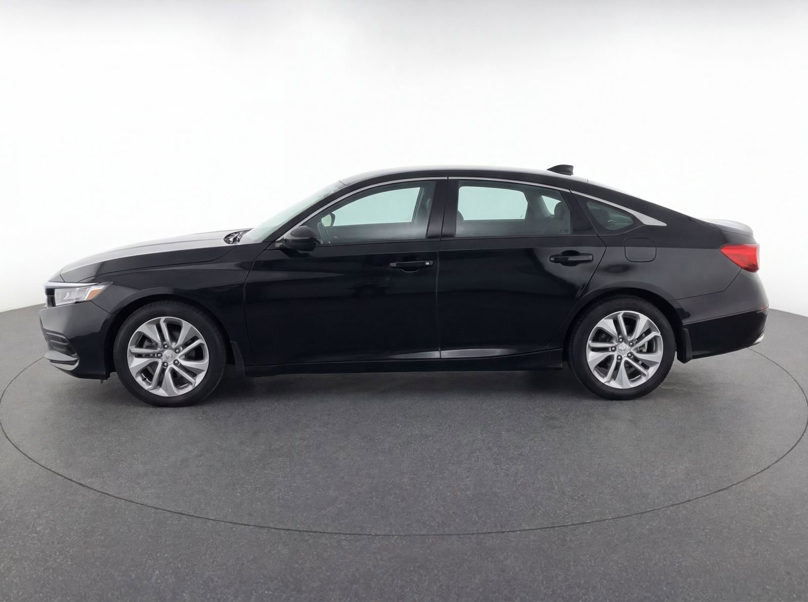 Used 2018 Honda Accord LX image 6