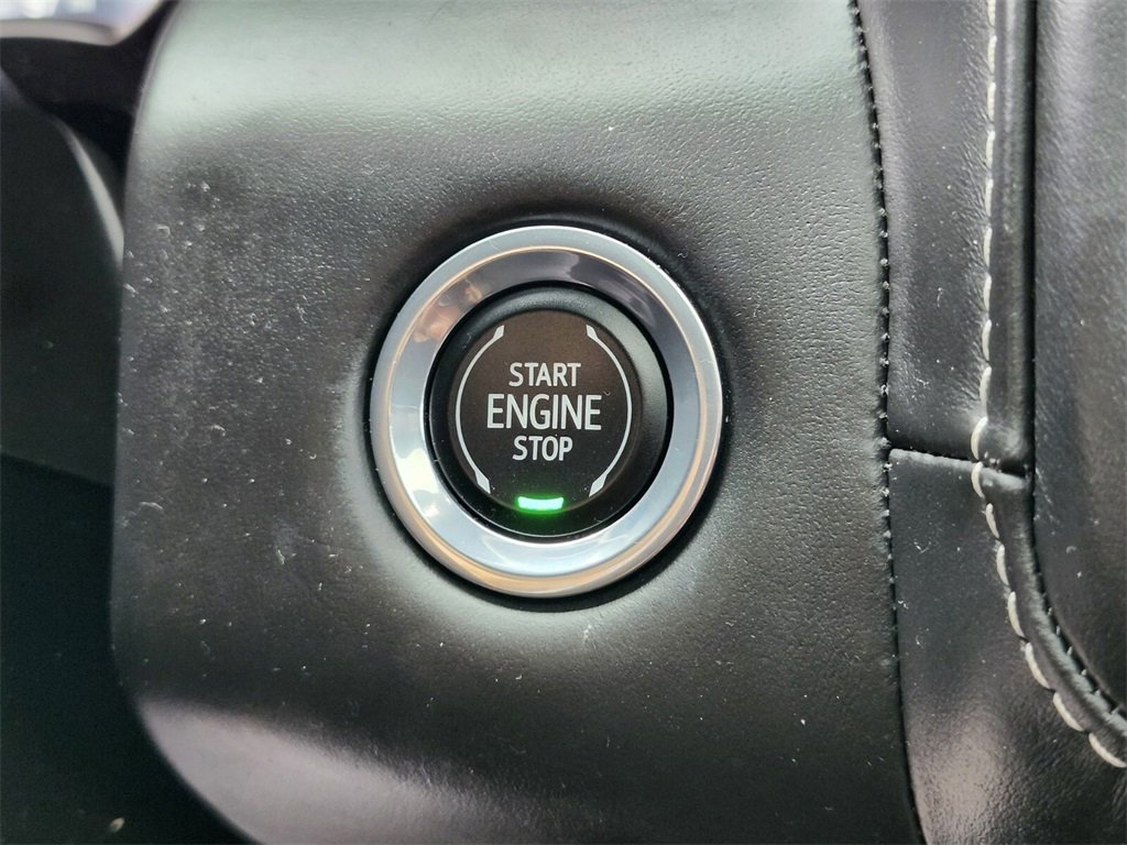 Used 2023 GMC Yukon Denali Ultimate image 26