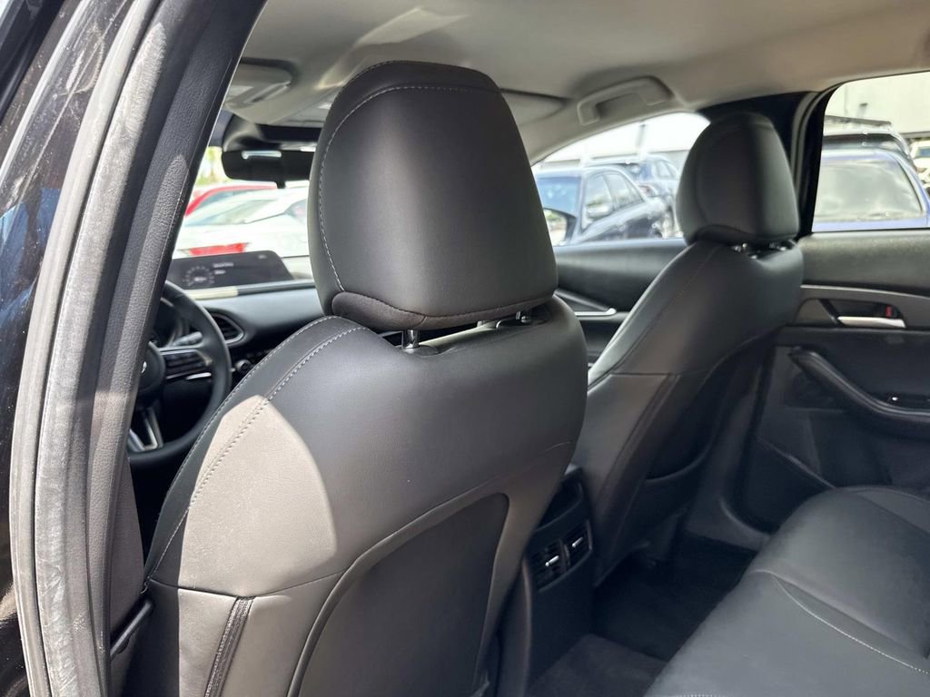 Certified 2025 MAZDA CX-30 AWD 2.5 S w/ Select Sport Pkg image 16