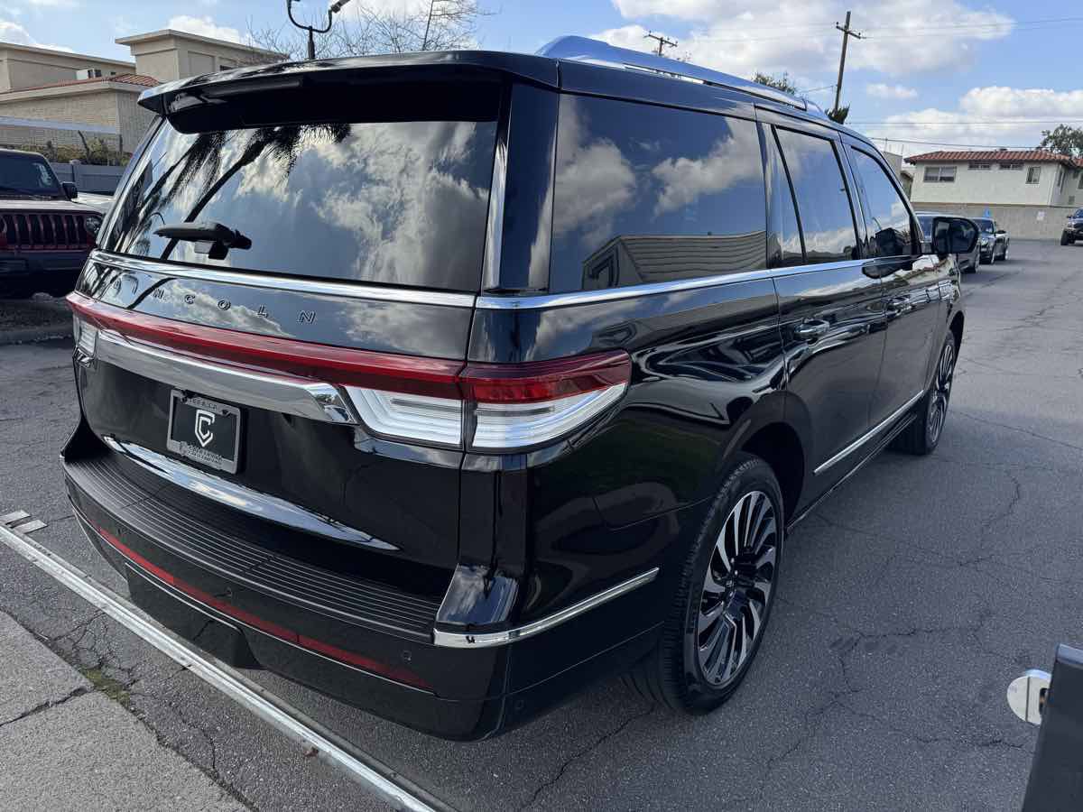Used 2023 Lincoln Navigator Black Label image 7