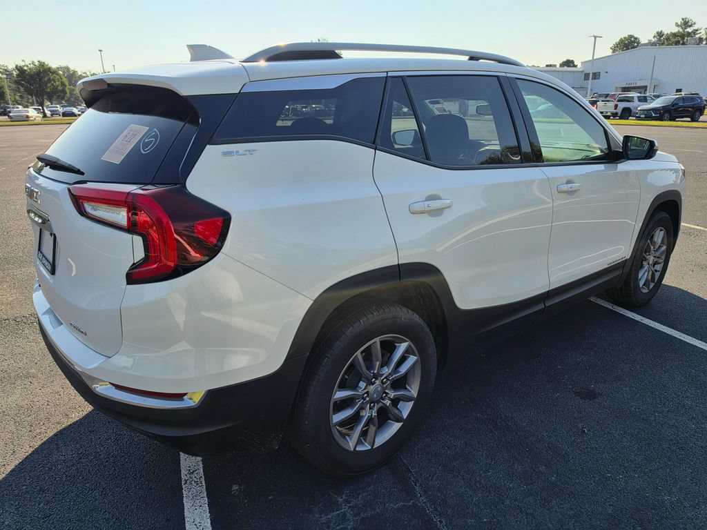 Used 2023 GMC Terrain SLT w/ LPO, Floor Liner Package AWD/4WD image 12