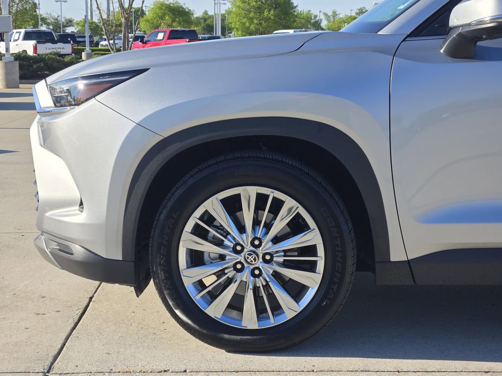 Used 2024 Toyota Grand Highlander Platinum image 8