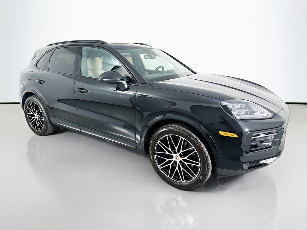 Certified 2025 Porsche Cayenne image 7
