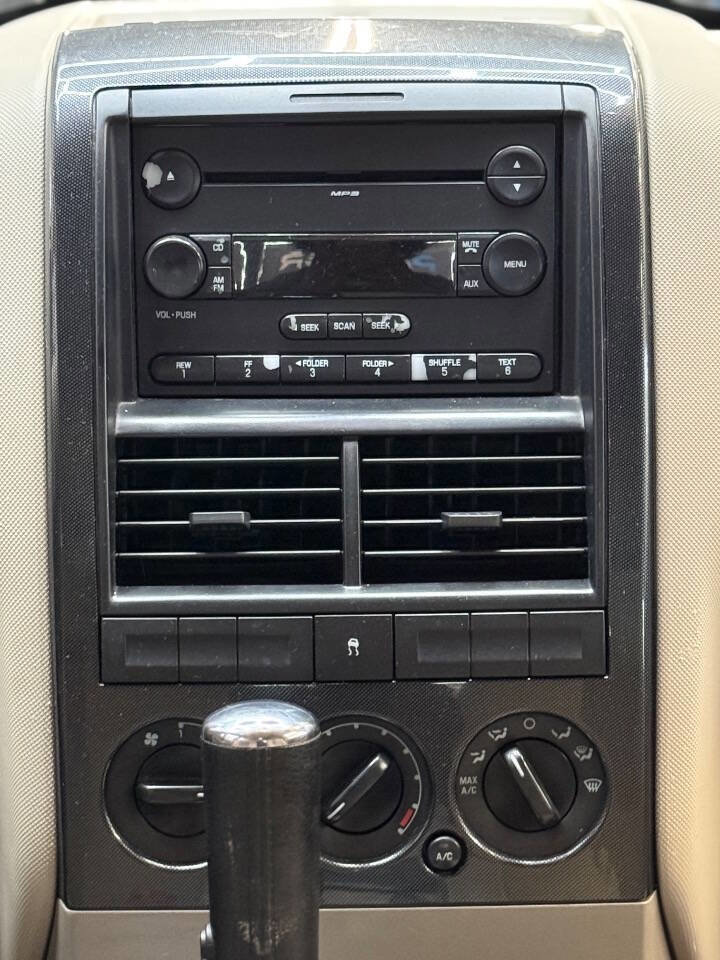 Used 2007 Ford Explorer Sport Trac XLT image 17