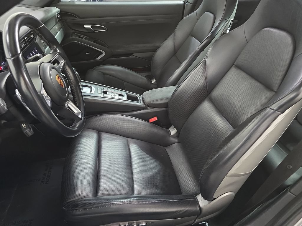 Used 2019 Porsche 911 Carrera GTS RWD image 5