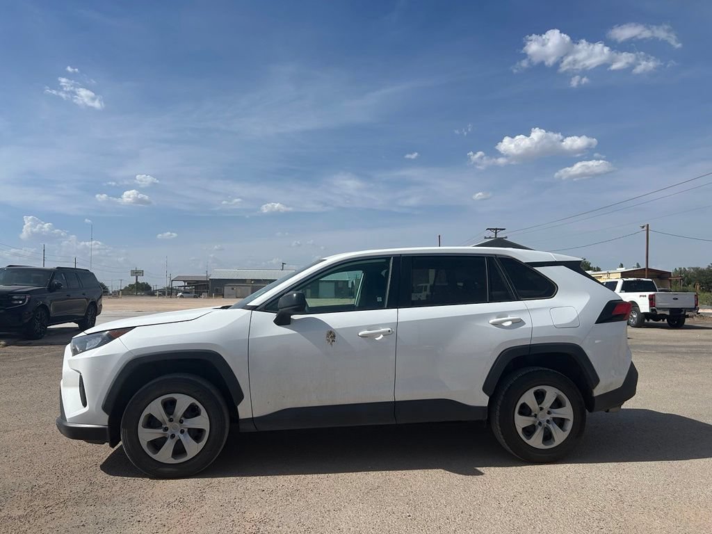 Used 2022 Toyota RAV4 LE FWD image 16