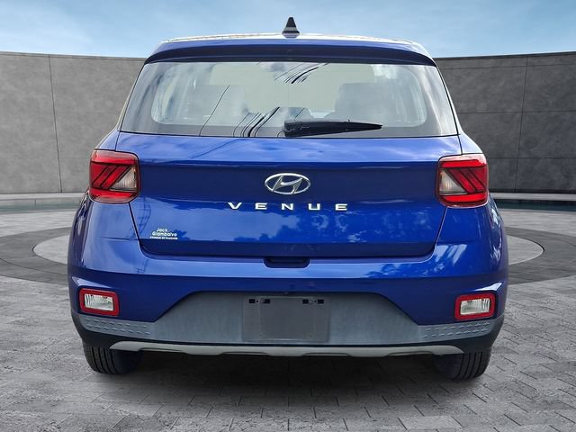Certified 2022 Hyundai Venue SE FWD image 9