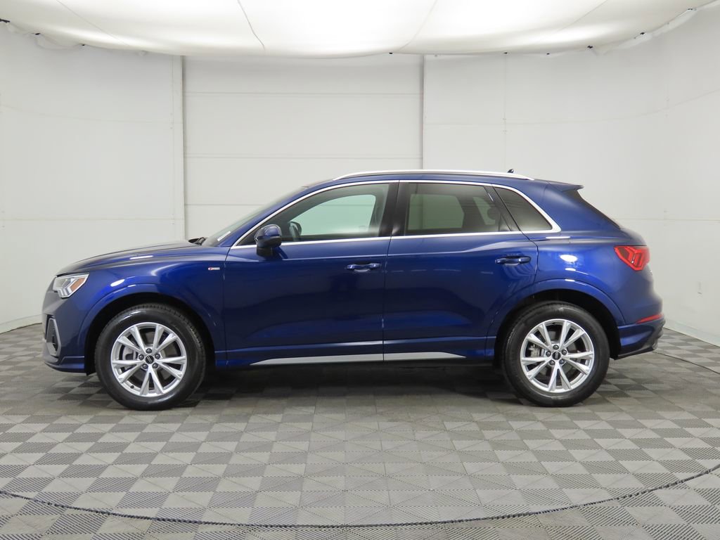 Used 2023 Audi Q3 2.0T Premium w/ Convenience Package image 8