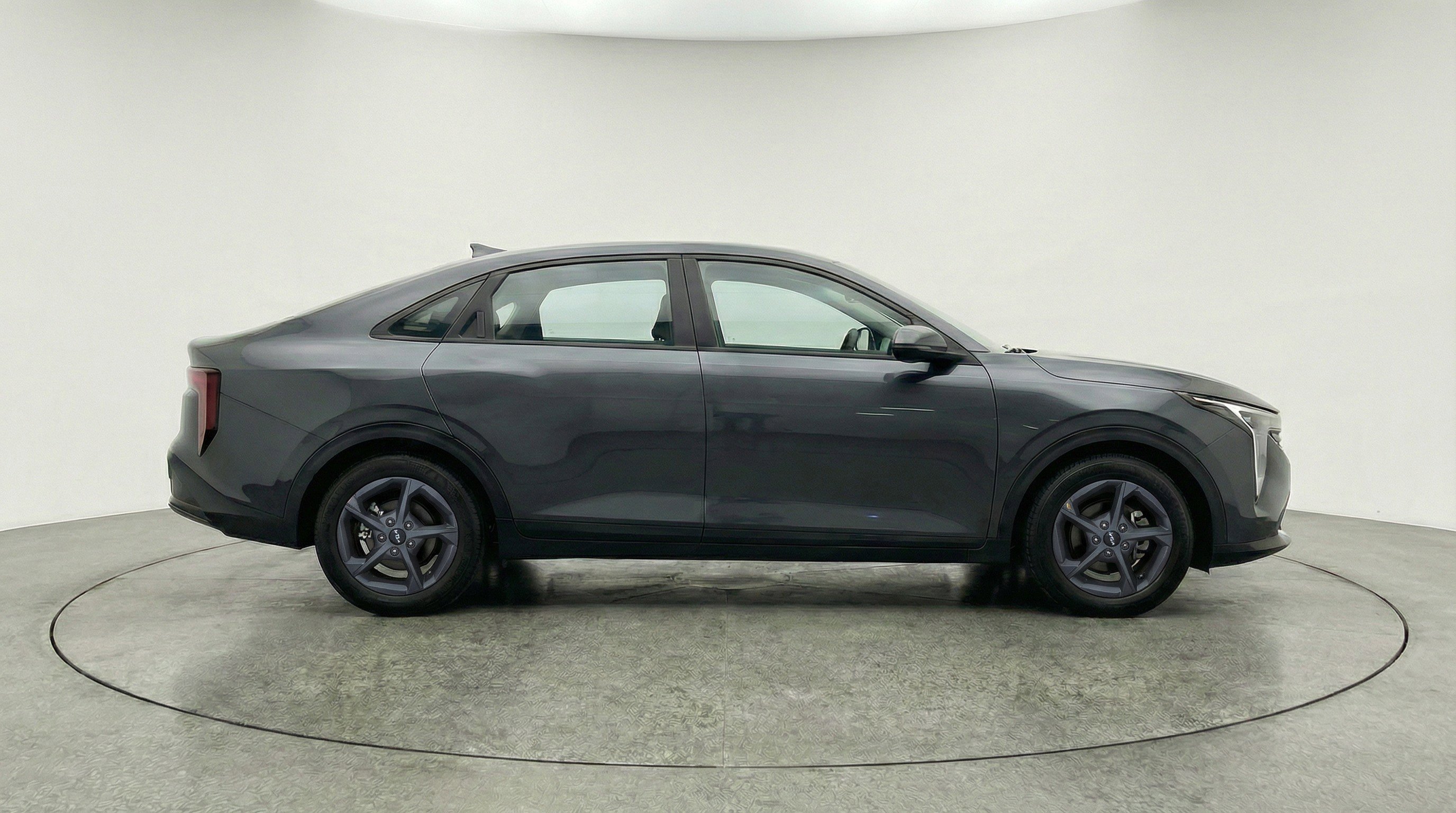 Used 2025 Kia K4 LXS image 11