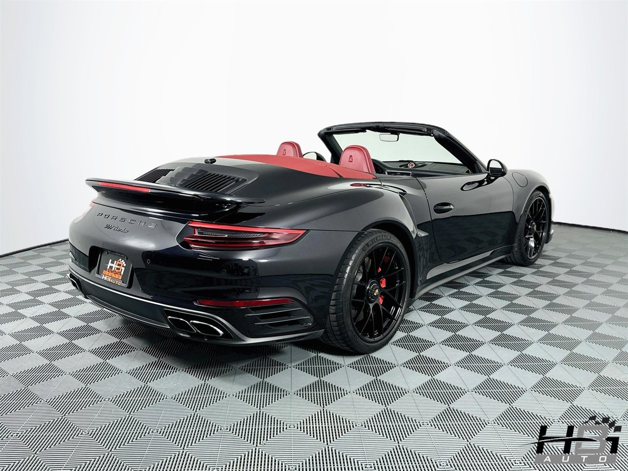 Used 2019 Porsche 911 Turbo AWD/4WD image 25