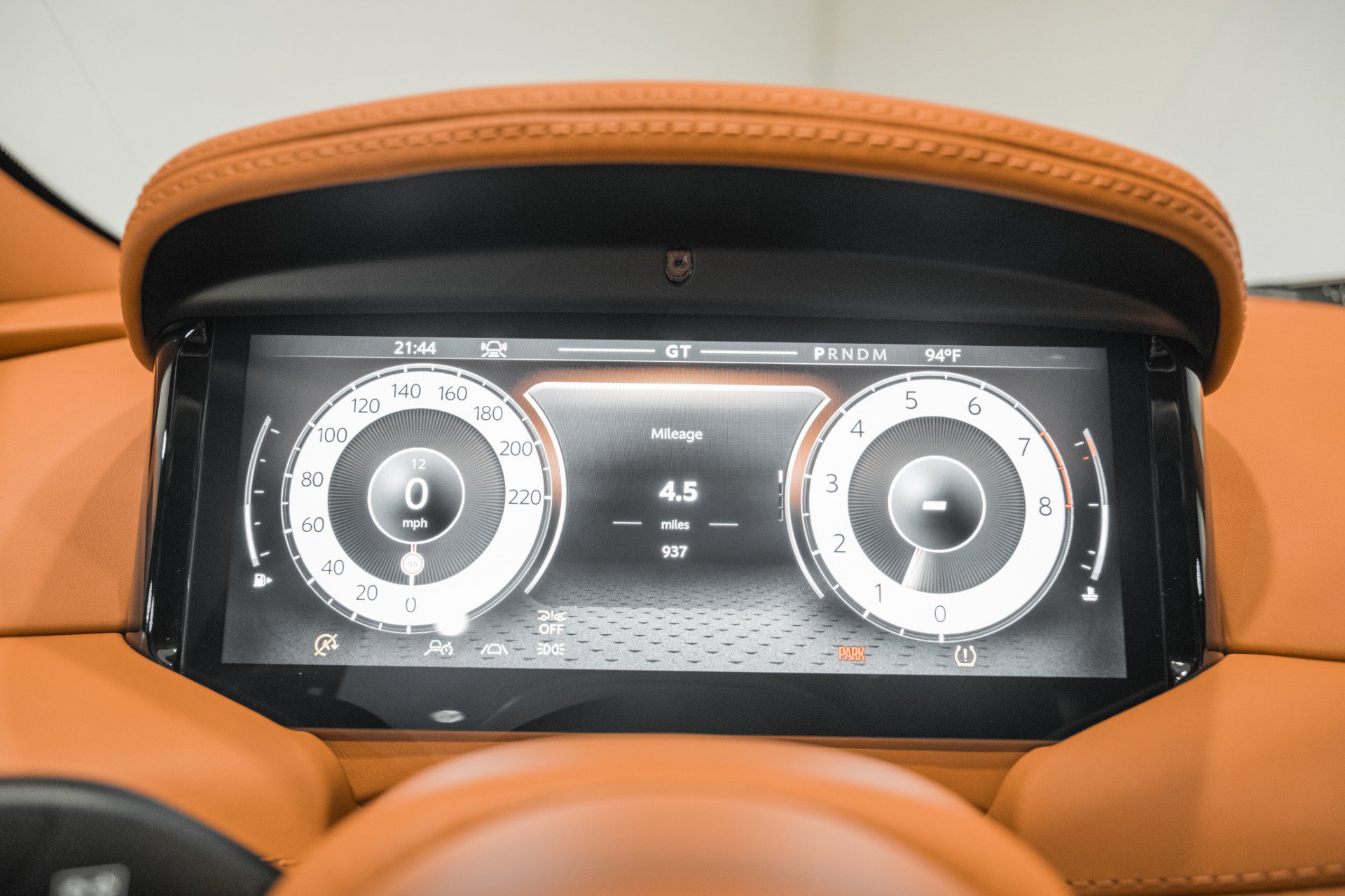 Used 2024 Aston Martin DB12 Coupe RWD image 6