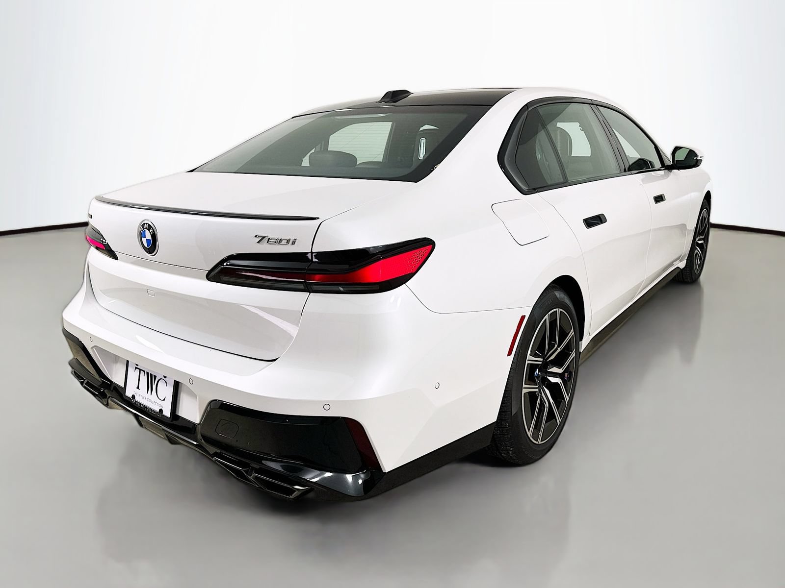 New 2026 BMW 760i xDrive AWD/4WD image 5