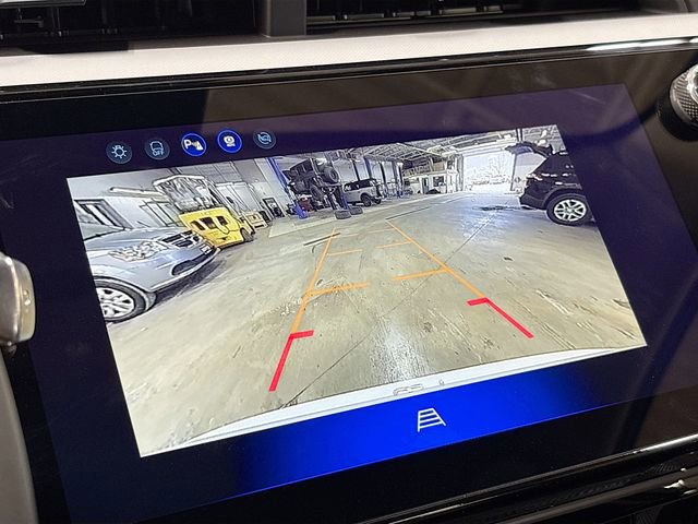 New 2027 Chevrolet Bolt LT w/ Comfort Package FWD image 17