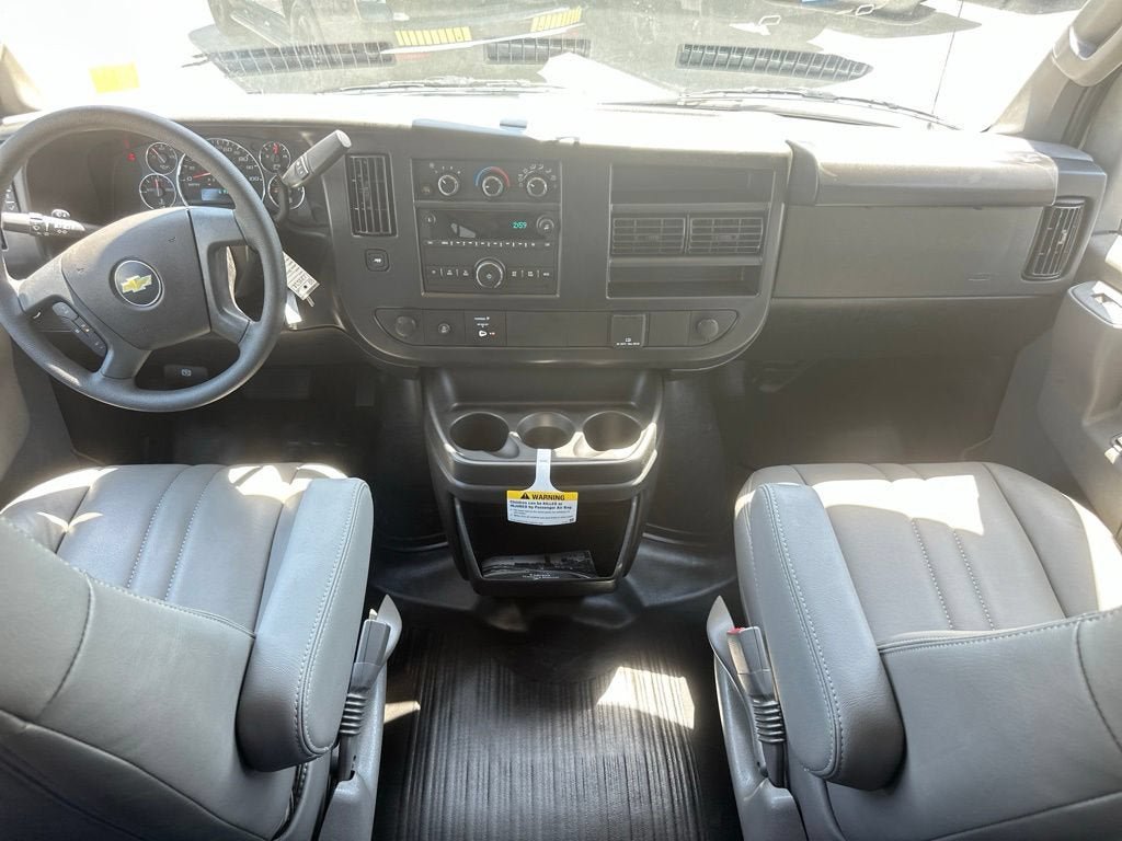 New 2026 Chevrolet Express 3500 LS RWD image 3