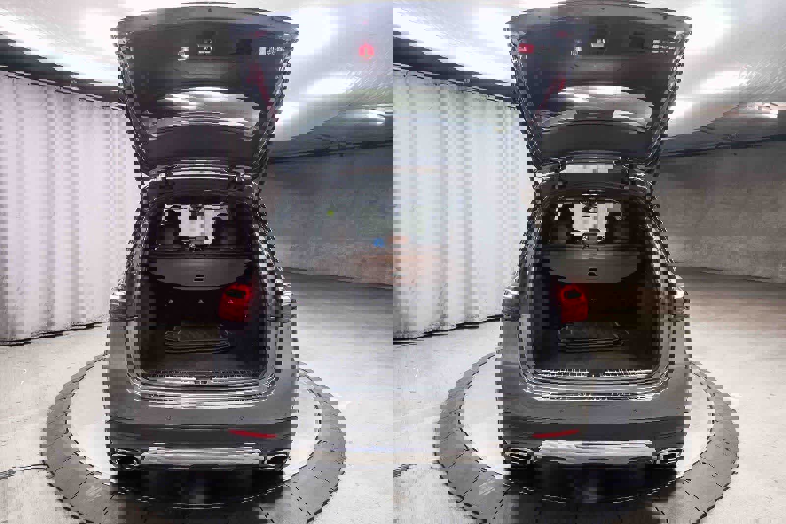 Used 2025 Mercedes-Benz GLE 450e 4MATIC image 25