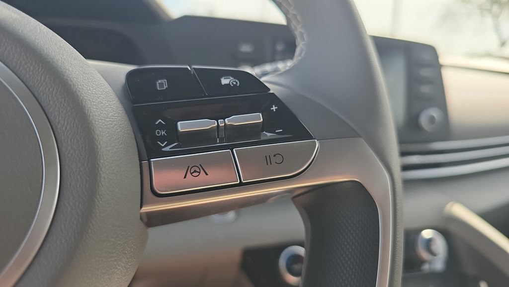 Certified 2026 Hyundai Elantra Sport FWD image 25