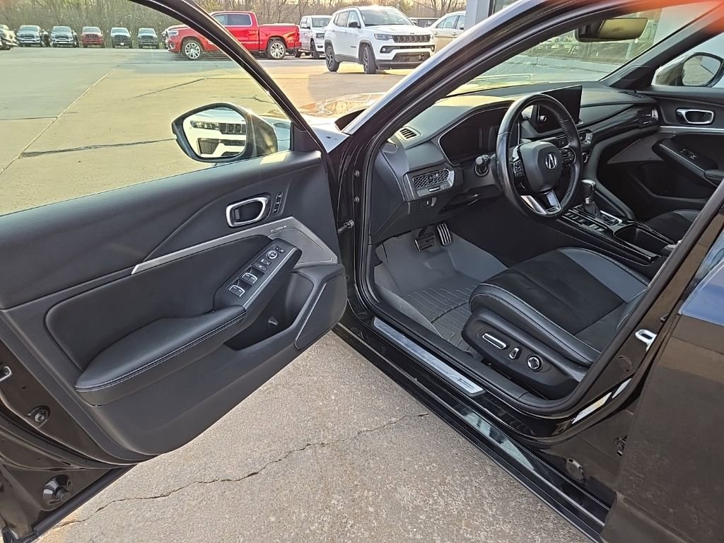 Used 2023 Acura Integra A-Spec image 32