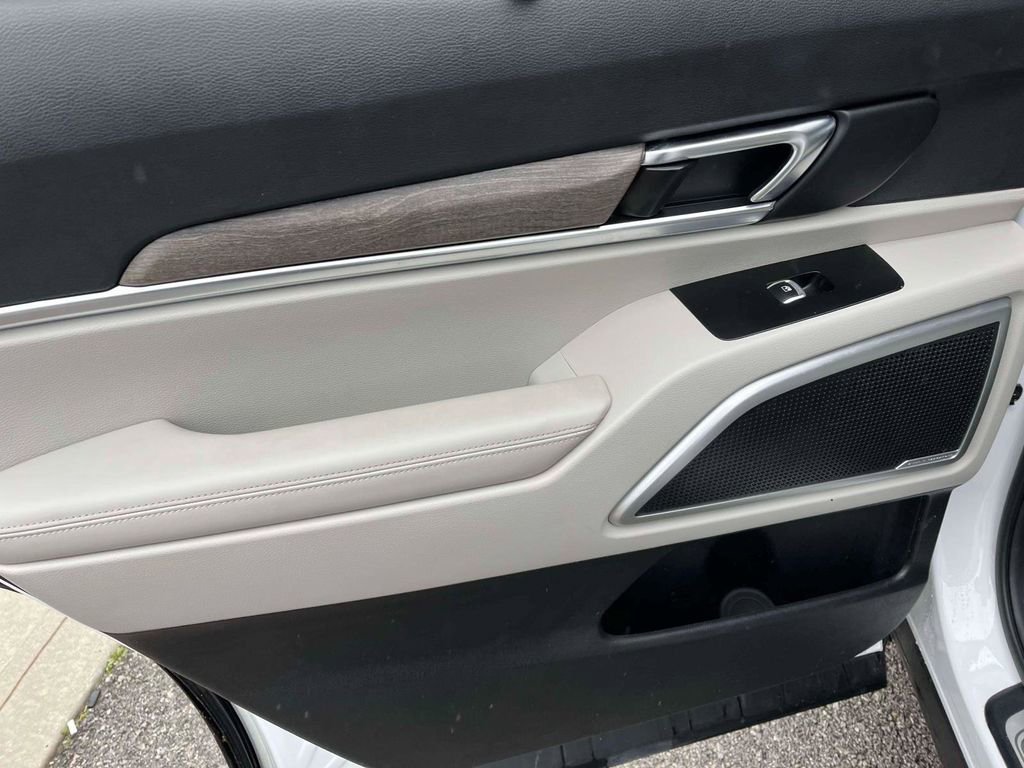 Used 2021 Kia Telluride EX w/ EX Premium Package image 5