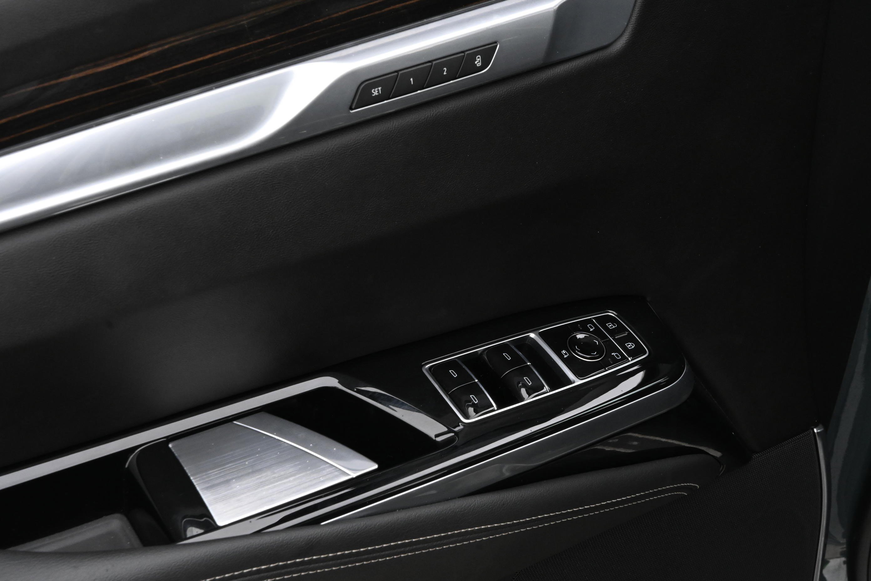 Used 2026 Cadillac Escalade Luxury image 32