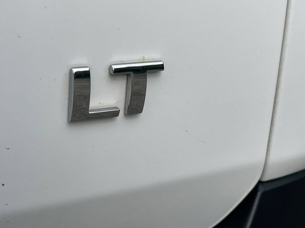 Used 2021 Chevrolet Traverse LT AWD/4WD image 17