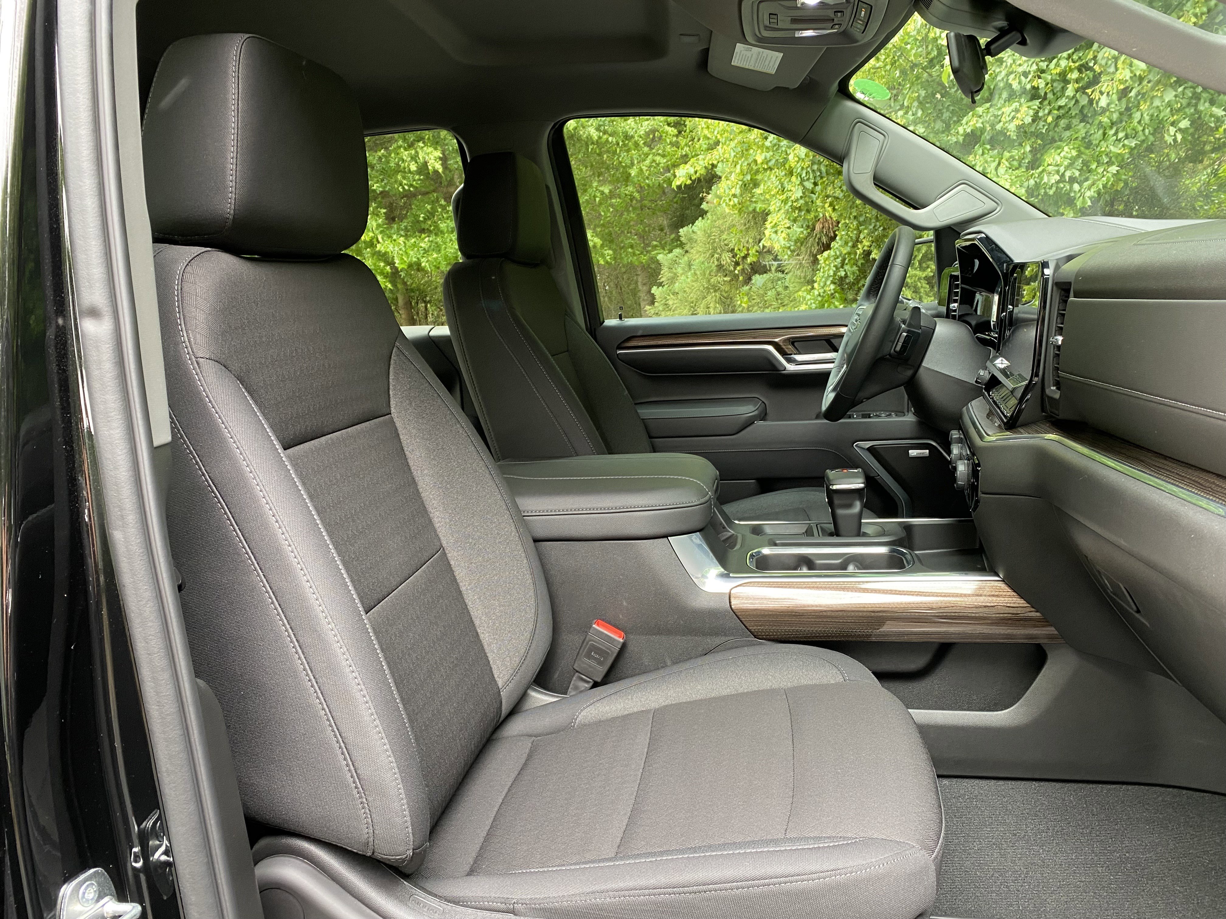 Used 2024 Chevrolet Silverado 1500 RST w/ Convenience Package II AWD/4WD image 36