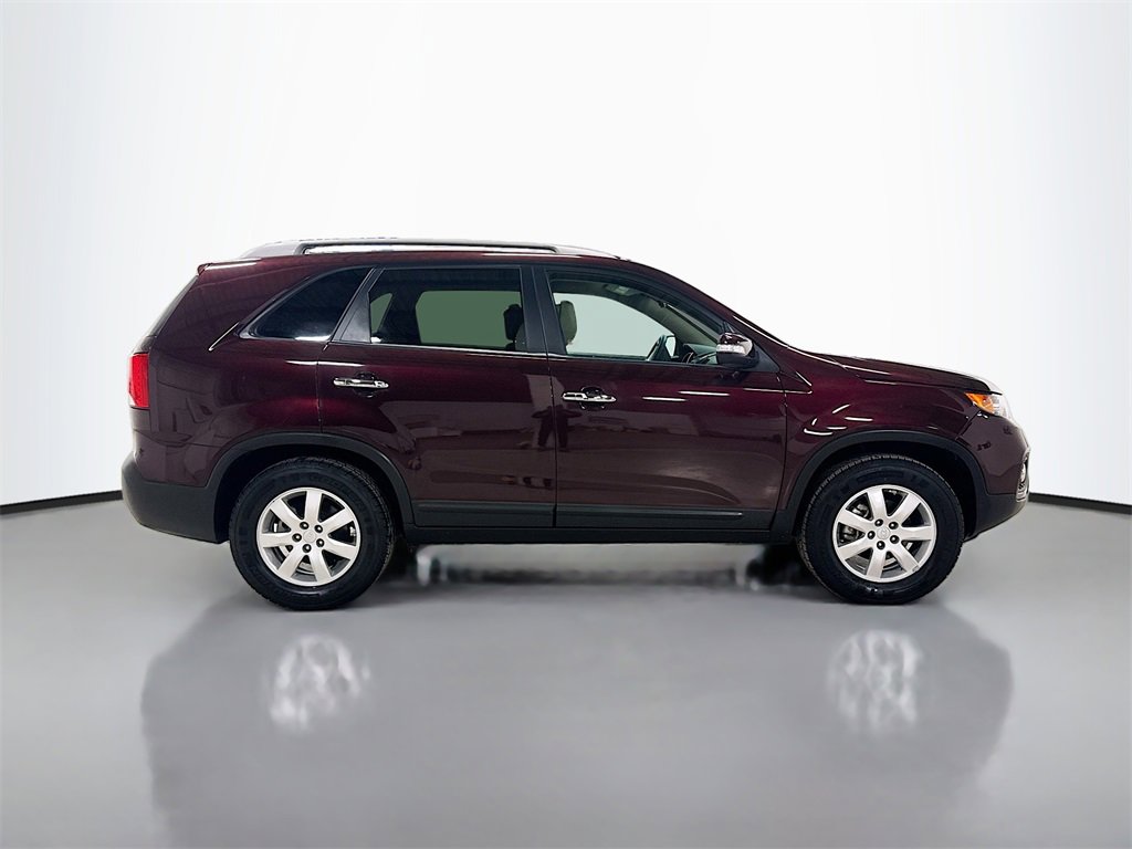 Used 2012 Kia Sorento LX w/ Convenience Pkg image 9