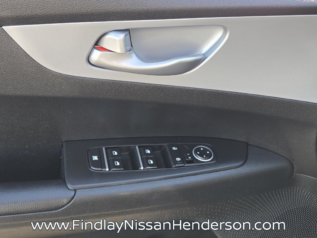Used 2023 Kia Forte LXS FWD image 19