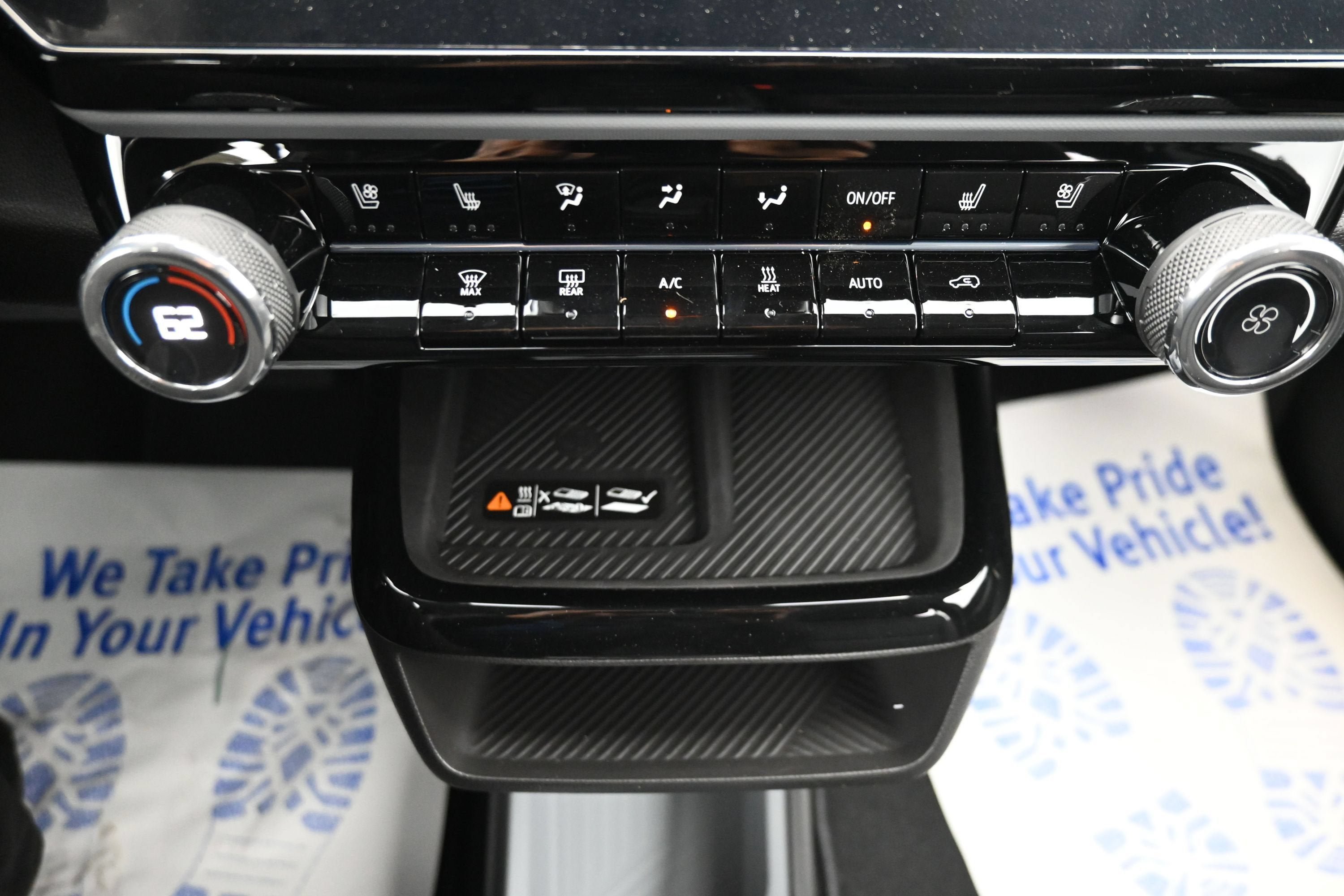 New 2027 Chevrolet Bolt RS w/ Technology Package FWD image 16