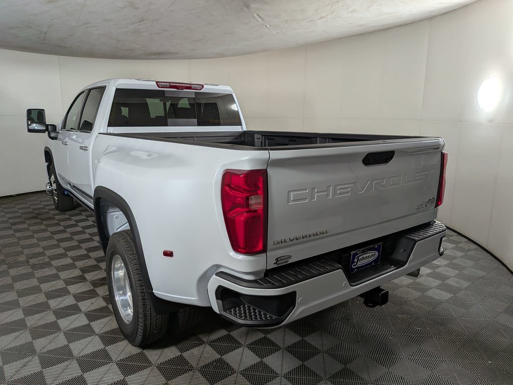 New 2026 Chevrolet Silverado 3500 High Country w/ High Country Premium Package AWD/4WD image 4