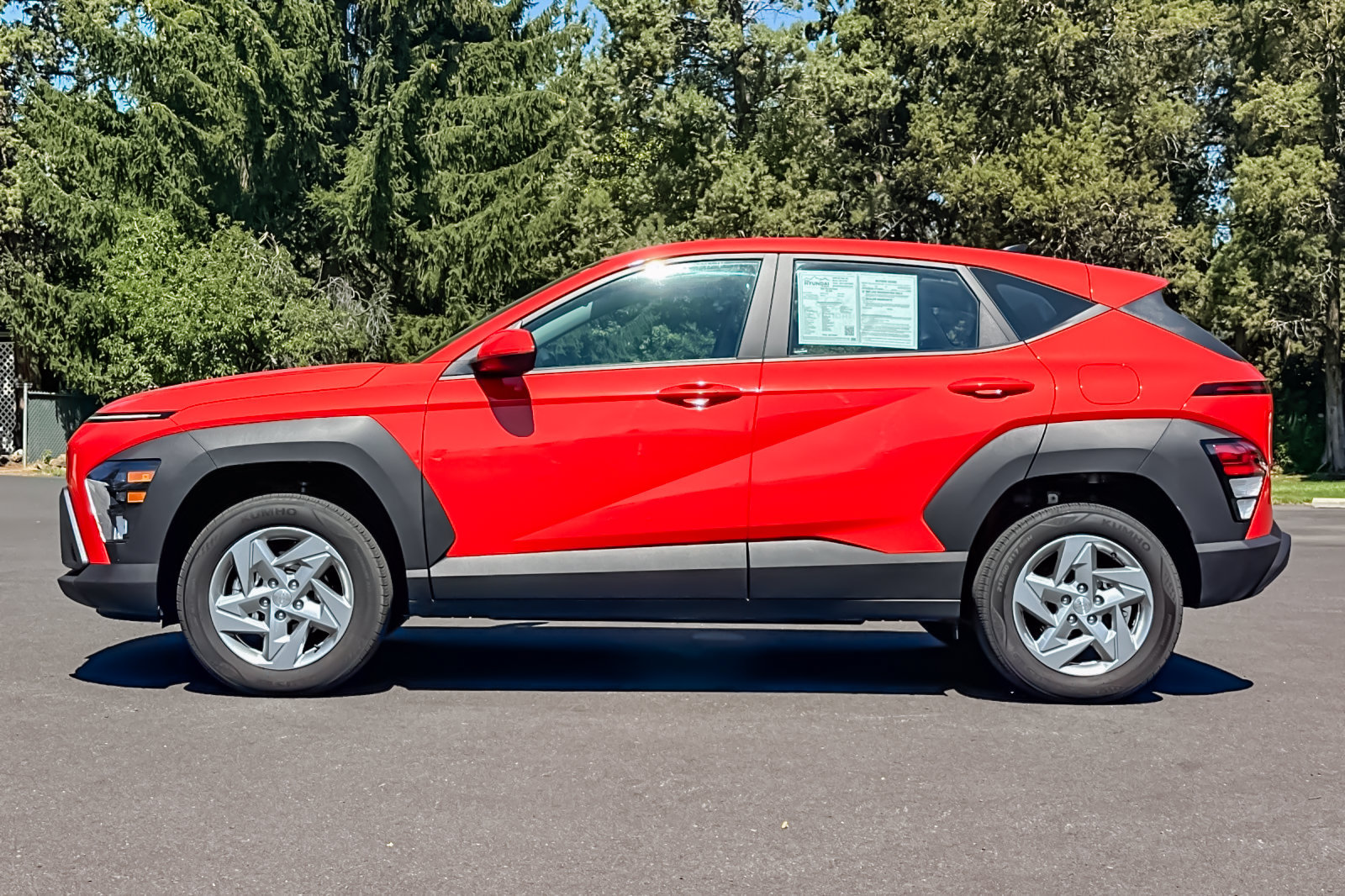 Used 2026 Hyundai Kona SE AWD/4WD image 8