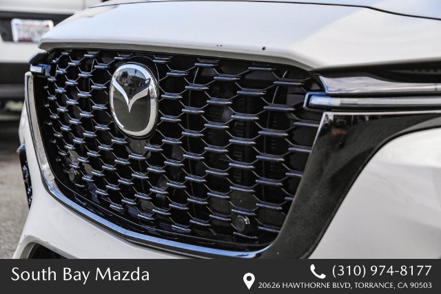 Certified 2025 MAZDA CX-70 3.3 Turbo w/ Preferred Package AWD/4WD image 5