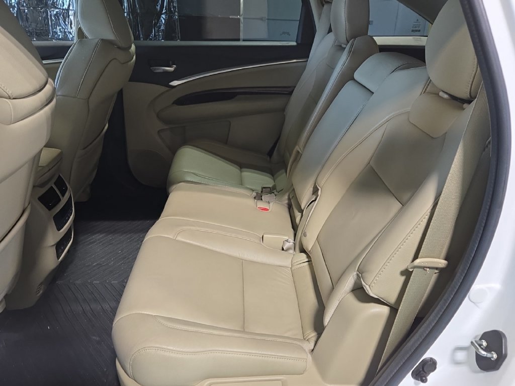 Used 2020 Acura MDX SH-AWD image 8
