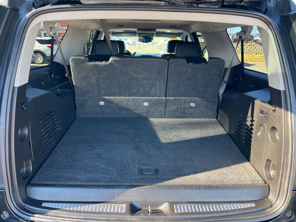 Used 2019 Chevrolet Suburban Premier image 24