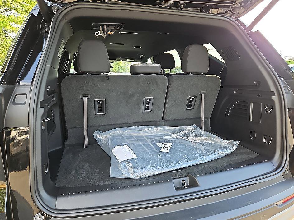 New 2026 Chevrolet Traverse LT AWD/4WD image 12