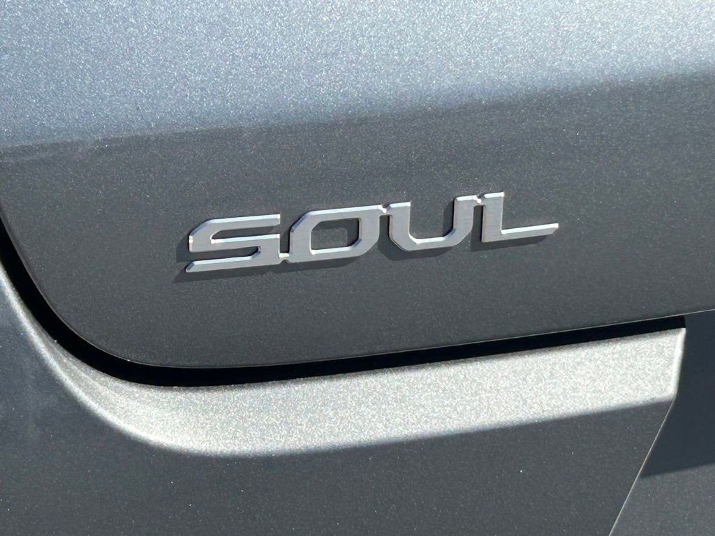 Used 2023 Kia Soul LX w/ Option Group 015 image 19