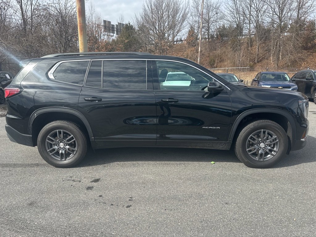 Used 2025 GMC Acadia Elevation image 4