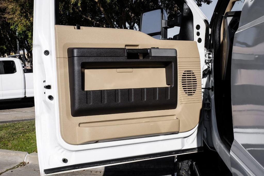 Used 2015 Ford F350 Lariat w/ Lariat Ultimate Package image 45