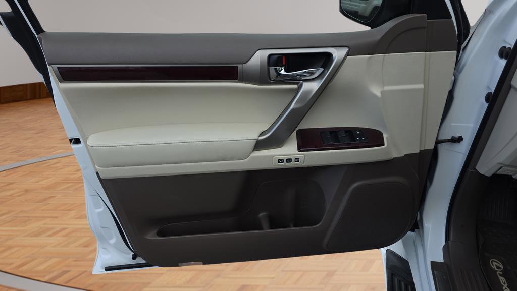 Used 2019 Lexus GX 460 image 9