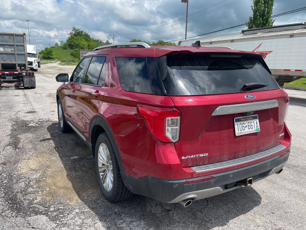 Used 2022 Ford Explorer Limited w/ Equipment Group 301A AWD/4WD image 8