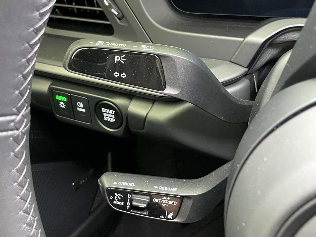 Used 2026 Porsche 911 Carrera image 40